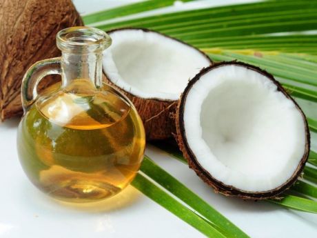 Benefits of coconut oil for beauty boost