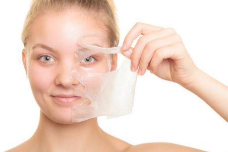 HOW TO AVOID PIMPLES AND BLACKHEADS ON YOUR D DAY